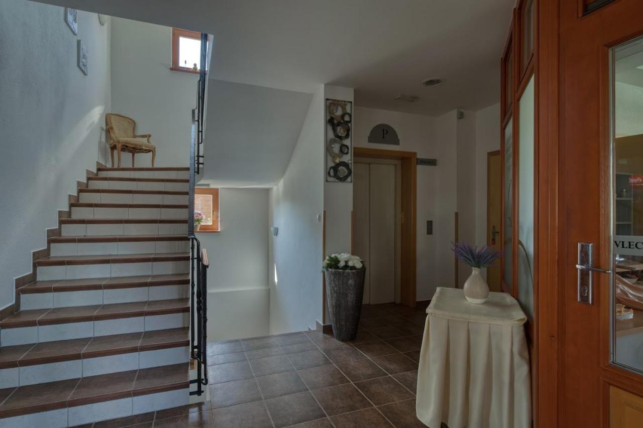 Garni Hotel Zvon Зрече Экстерьер фото