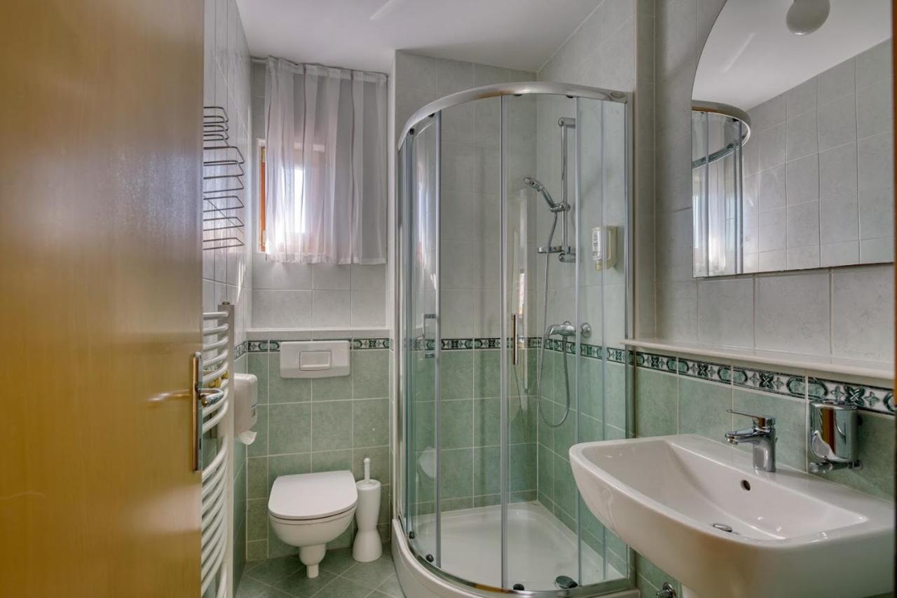 Garni Hotel Zvon Зрече Экстерьер фото